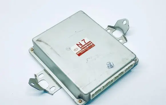 Subaru Forester SG Engine control unit/module 22611AK670