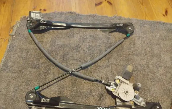Ford Focus Front door window regulator with motor 119145103 FR01600170B XS4123200