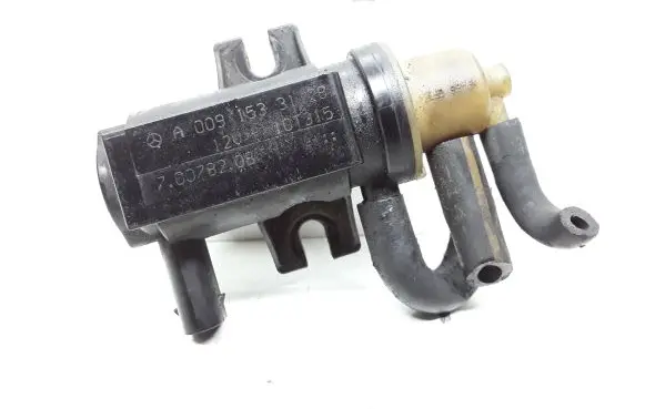 Mercedes-Benz C W204 Turbo solenoid valve A009153128