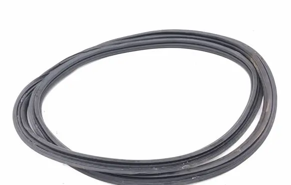 Peugeot 2008 II Trunk rubber seal (body)