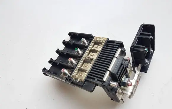 Mitsubishi Outlander Positive wiring loom 8571A067