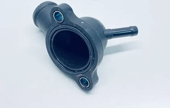 Volkswagen Golf VII Engine coolant pipe/hose 04L121131AA