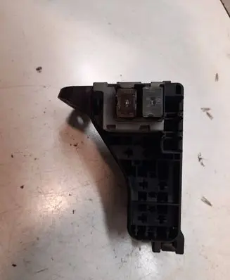 Toyota Avensis T250 Fuse box set Pa66+ppe