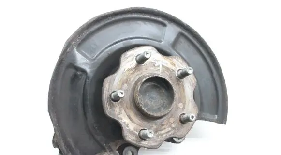 Toyota Avensis T270 Rear wheel hub
