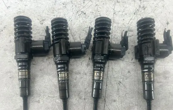 Audi A3 S3 A3 Sportback 8P Fuel injectors set 0414720404