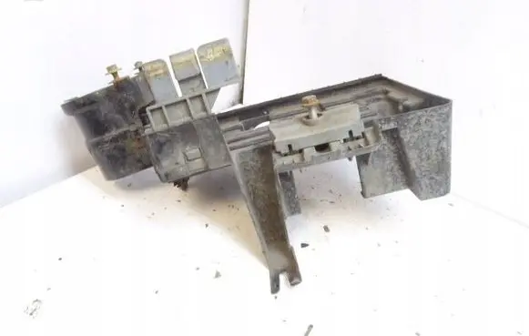 Opel Meriva A Battery box tray 13167332