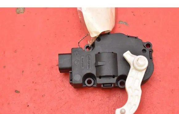 Jaguar F-Pace Air flap motor/actuator MF1139301380