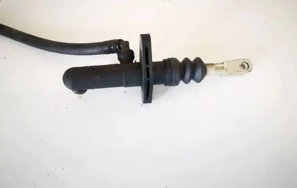 Mitsubishi Space Star Clutch master cylinder 30611705
