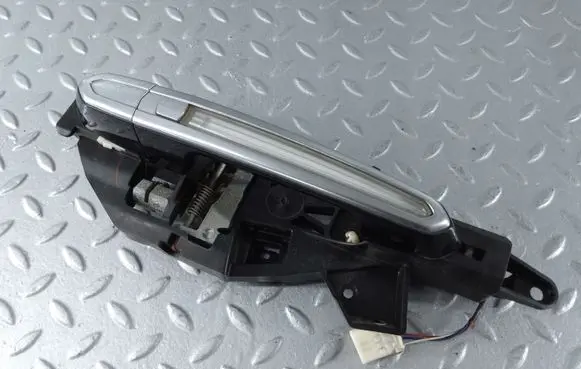Cadillac XTS Rear door exterior handle 13592175 13589205 13587969