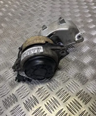 Mercedes-Benz ML W166 Engine mount bracket A1662405517