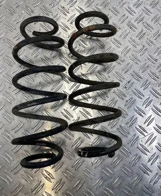 Suzuki Splash Front coil spring 