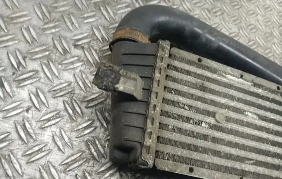 Opel Zafira A Intercooler radiator