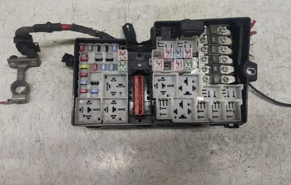 Volvo V50 Fuse module 8688040 518818000