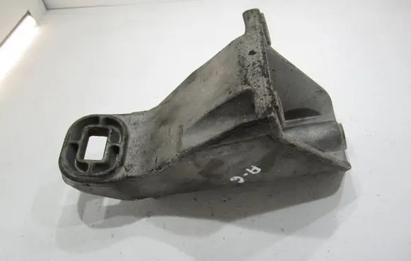 Audi A6 S6 C4 4A Engine mounting bracket 4A0199307A 81080