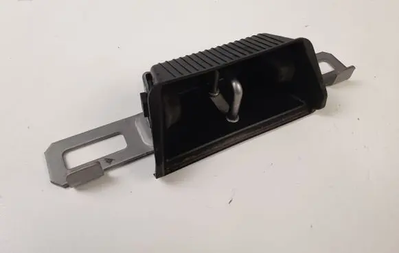 Polestar 2 Rear door lock loop/hook striker 32239635
