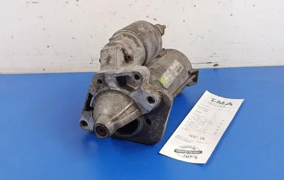Renault Megane III Starter motor 8200836473A