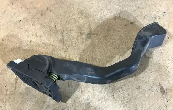 Citroen C2 Accelerator throttle pedal 0280752251 9646702180