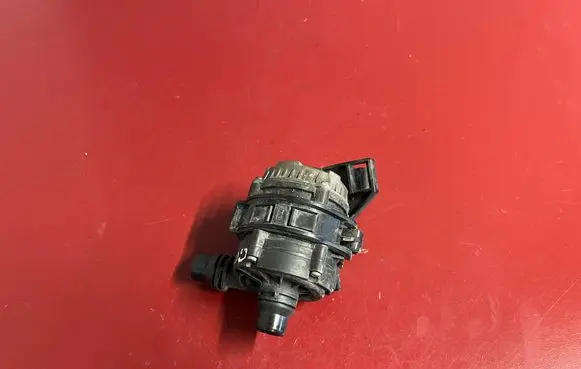 BMW X5 G05 Electric auxiliary coolant/water pump 8638237