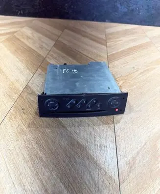Renault Scenic II - Grand scenic II Radio/CD/DVD/GPS head unit 8200300858 RENRDW13110 FD0203480084611