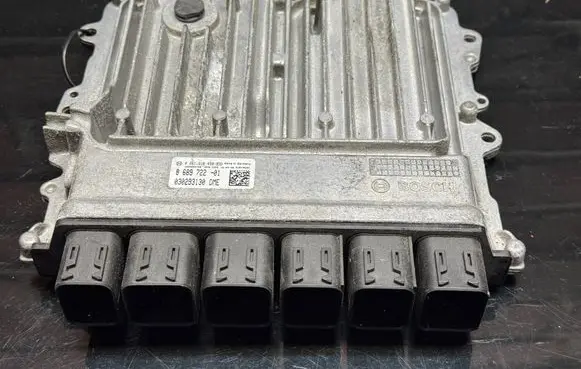 BMW 4 F32 F33 Engine control unit/module ECU 8689722 061S18458