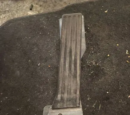 BMW 1 E81 E87 Accelerator throttle pedal 6786589 12037313 6PV00937920
