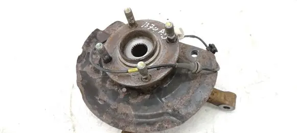 Mitsubishi Space Star Front wheel hub spindle knuckle