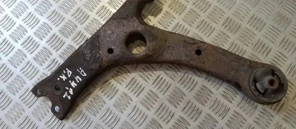 Toyota Avensis T250 Front lower control arm/wishbone