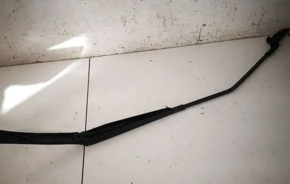 Tesla Model S Front wiper blade arm 6005950
