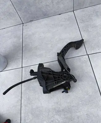 Seat Ibiza IV (6J,6P) Clutch pedal 6R1721059S