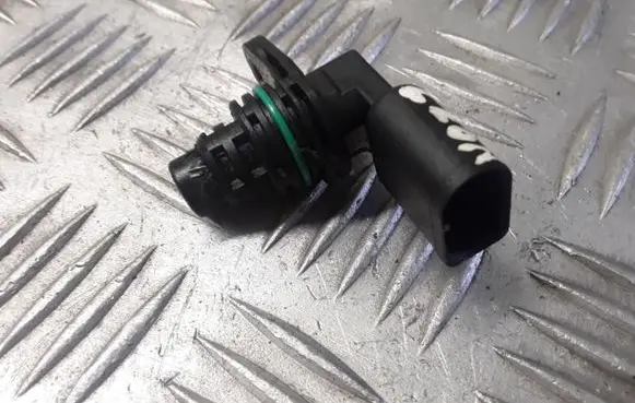 Seat Leon (1M) Camshaft position sensor 030907601E
