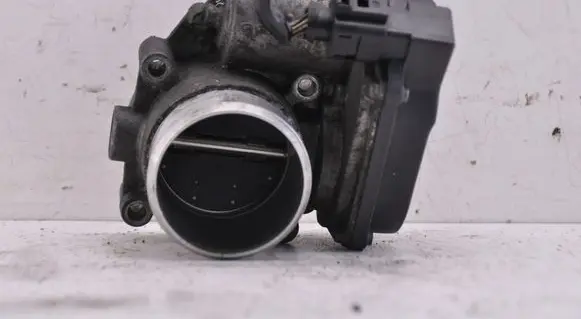 Audi A6 S6 C6 4F Throttle valve 06F133062G