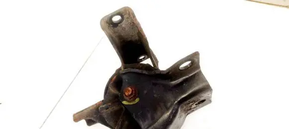 Suzuki Ignis Engine mount bracket