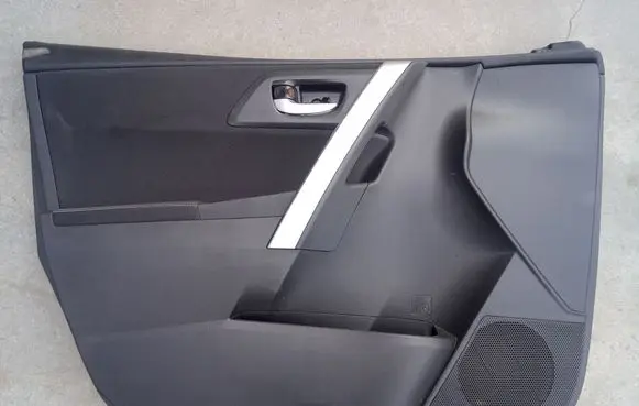 Toyota Auris E180 Front door card panel trim