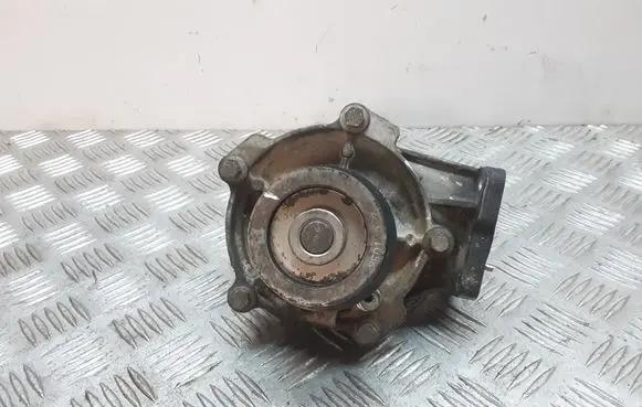 Chrysler Voyager Water pump