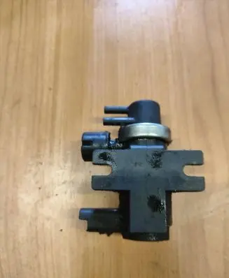 Peugeot 308 Turbo solenoid valve 9641796680 72832800