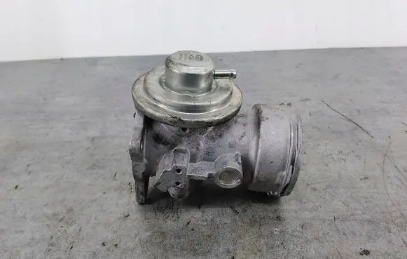 Audi A4 S4 B6 8E 8H EGR valve 