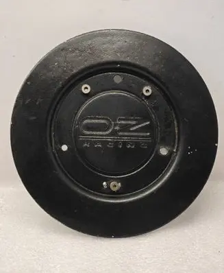 BMW 3 E36 Non-original wheel cap M298