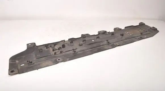 Volvo S90, V90 Front underbody cover/under tray 32260495