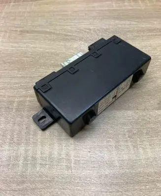 BMW 5 E39 Door control unit/module 8378773 689667