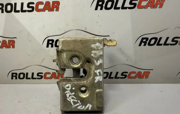 Volkswagen PASSAT B3 Front door lock 357837016D