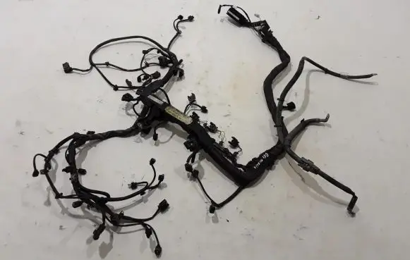 Mercedes-Benz Vito Viano W639 Engine installation wiring loom A6510101446