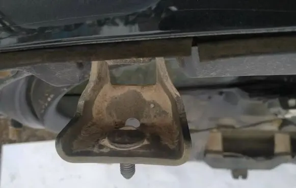 Peugeot 5008 Tailgate/trunk/boot hinge