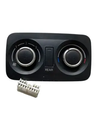 Mitsubishi Pajero Climate control unit 7820A212 1465705461
