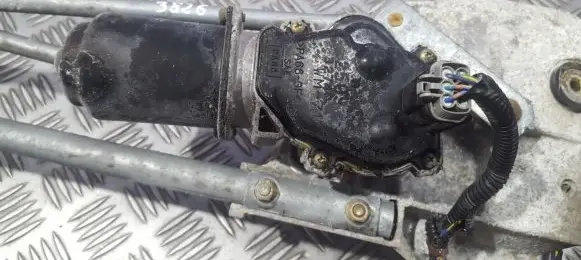 Nissan X-Trail T30 Wiper motor 250932740 38299