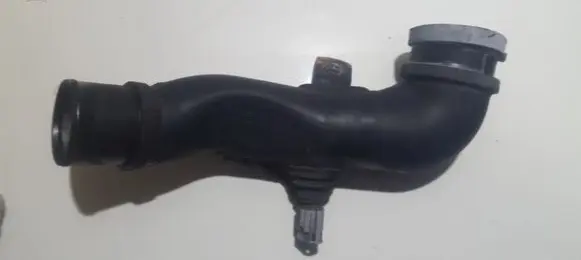 Toyota Avensis T270 Intercooler hose/pipe 173620r030