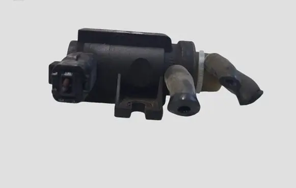 Volvo V40 Cross country Turbo solenoid valve 70163303 9672875080