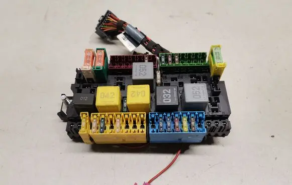 Mercedes-Benz Vito Viano W447 Fuse module A2469067100