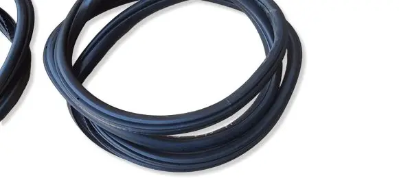 BMW 2 F45 Rubber seal rear door 