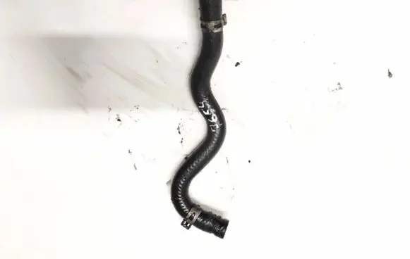 Volkswagen PASSAT B5 Engine coolant pipe/hose