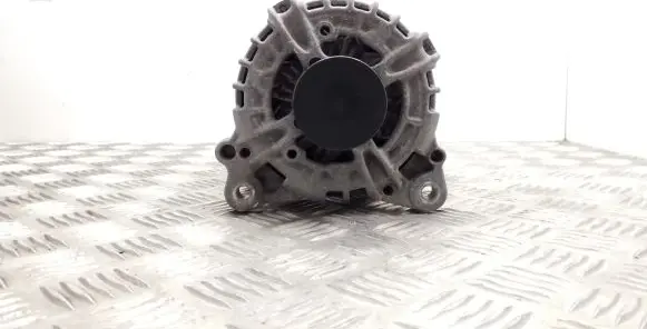 Audi A4 S4 B8 8K Generator/alternator 04L903017D